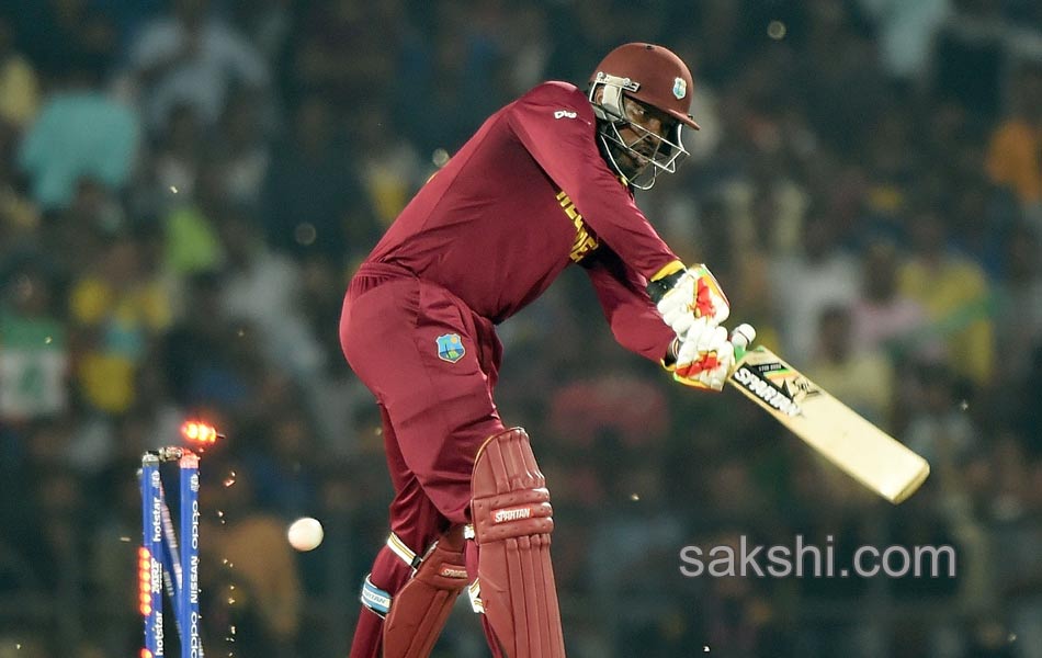 west indies moves in to semi final8