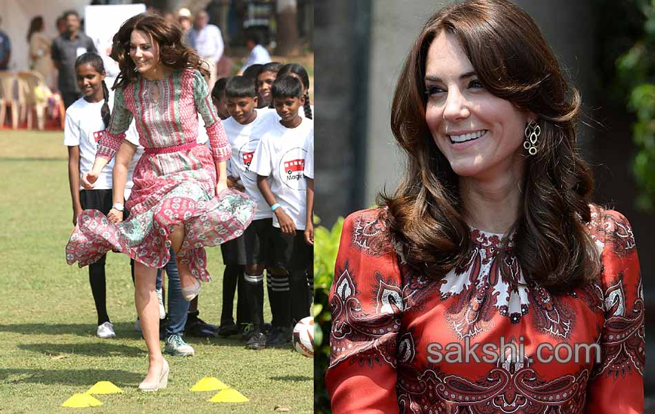 In Mumbai Kate Middleton Plays Cricket With Sachin16