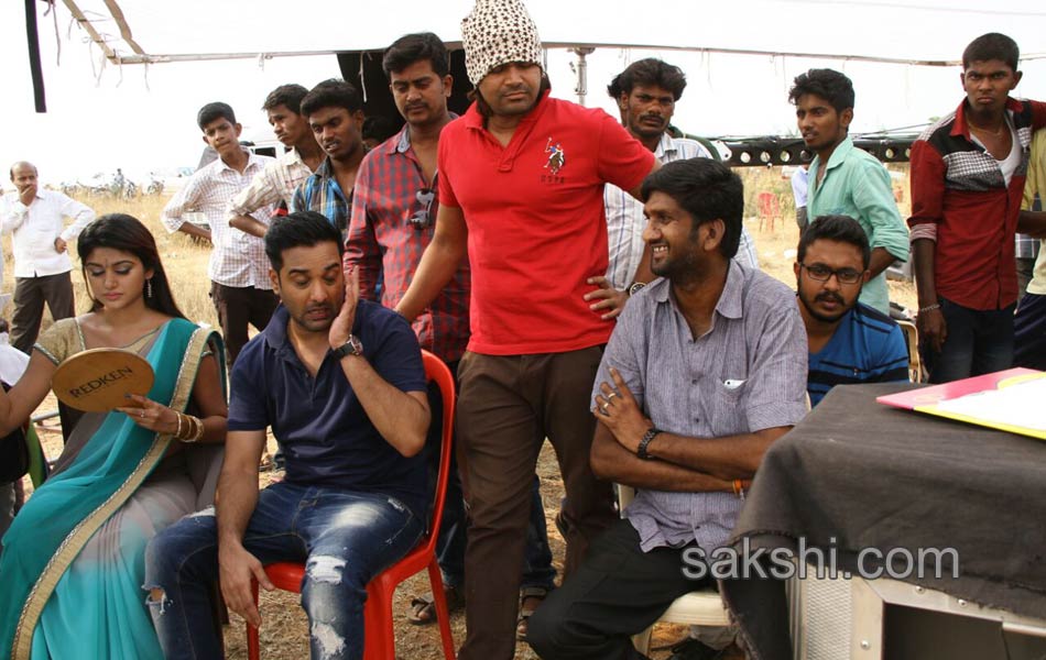 idi naa love story working stills - Sakshi5