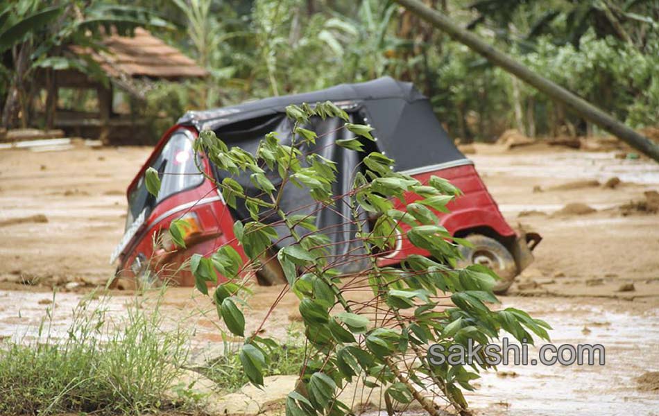 floods create havoc in srilanka - Sakshi22