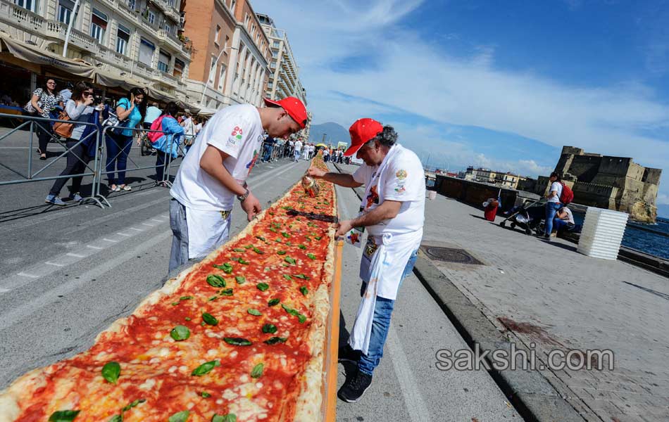 Italy Longest Pizza4