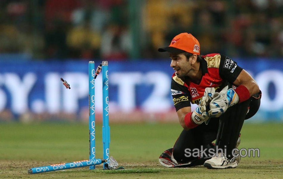 Sunrisers win first IPL title by 8 runs17