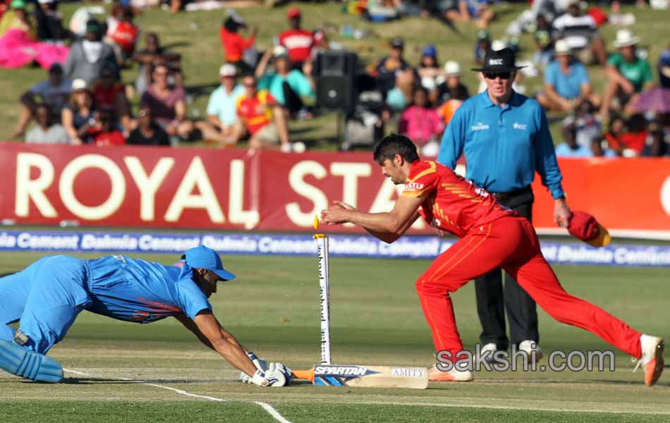 Zimbabwe stun India with two run win2