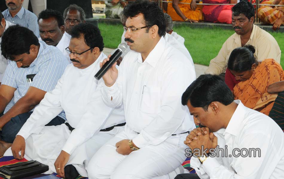 ys rajasekhar reddy 67th birth anniversary - Sakshi14