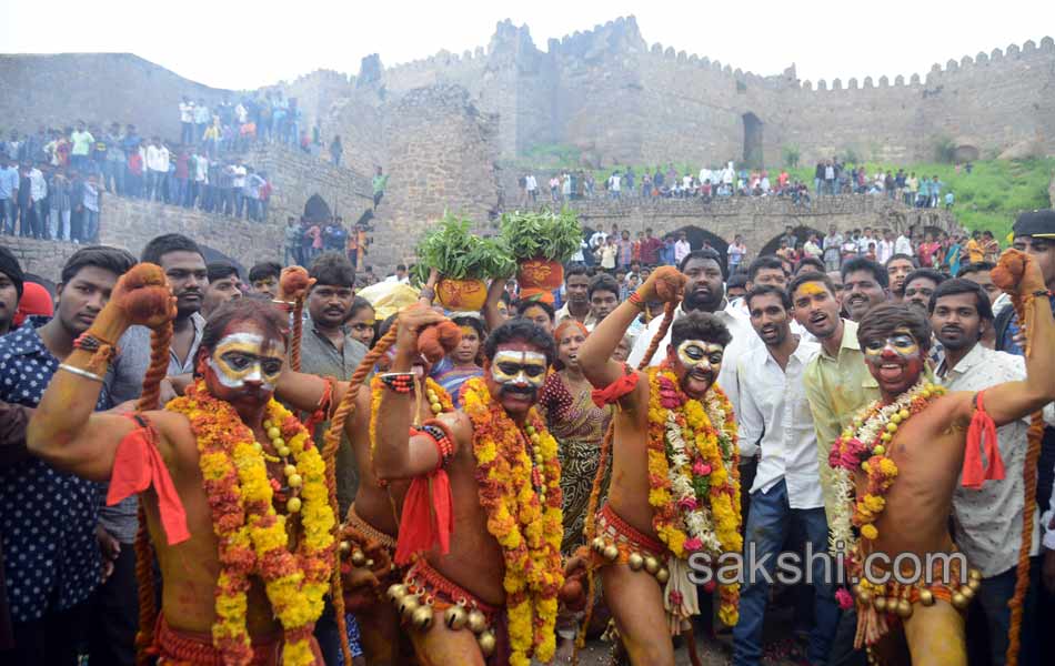 SriJagdambika Ammavari Bonalu celebrations in Golconda Fort33