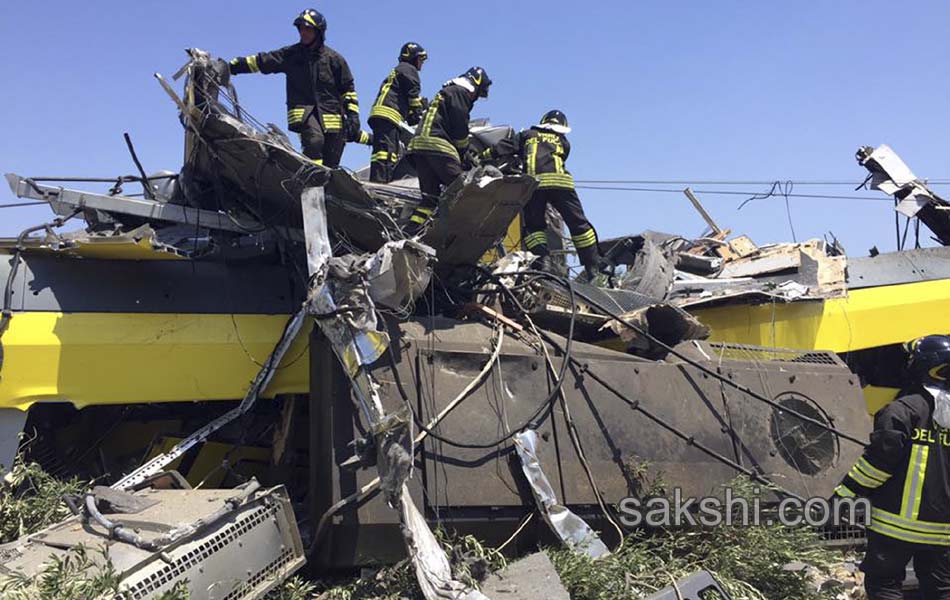 Italy Train Crash1