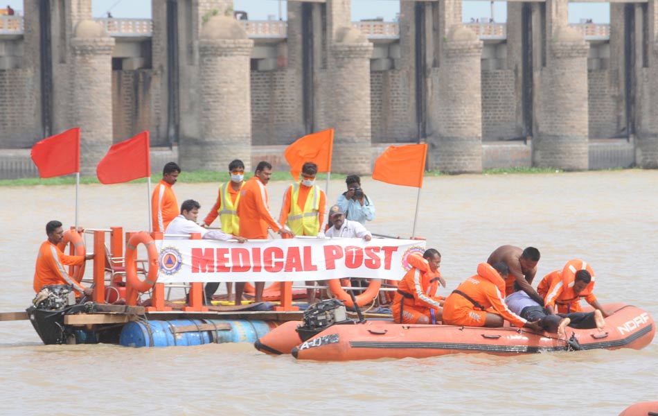 ndrf trails at durgha ghat1