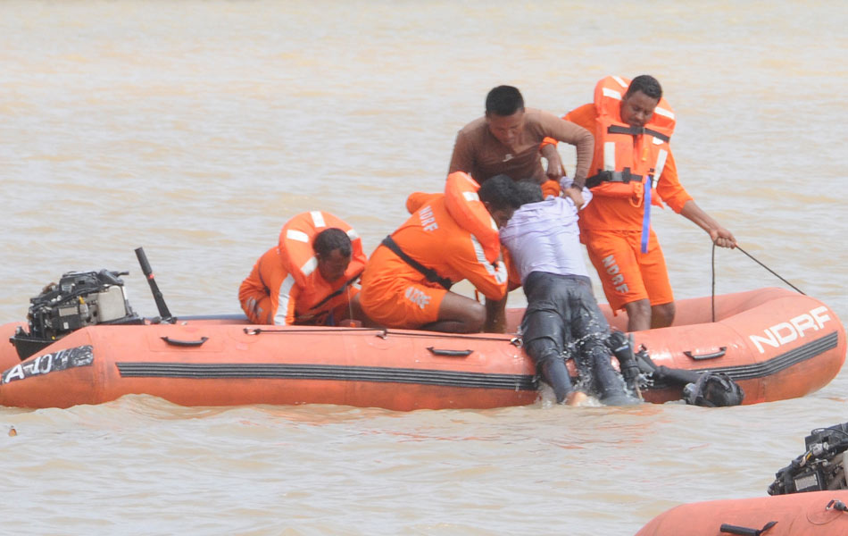 ndrf trails at durgha ghat2