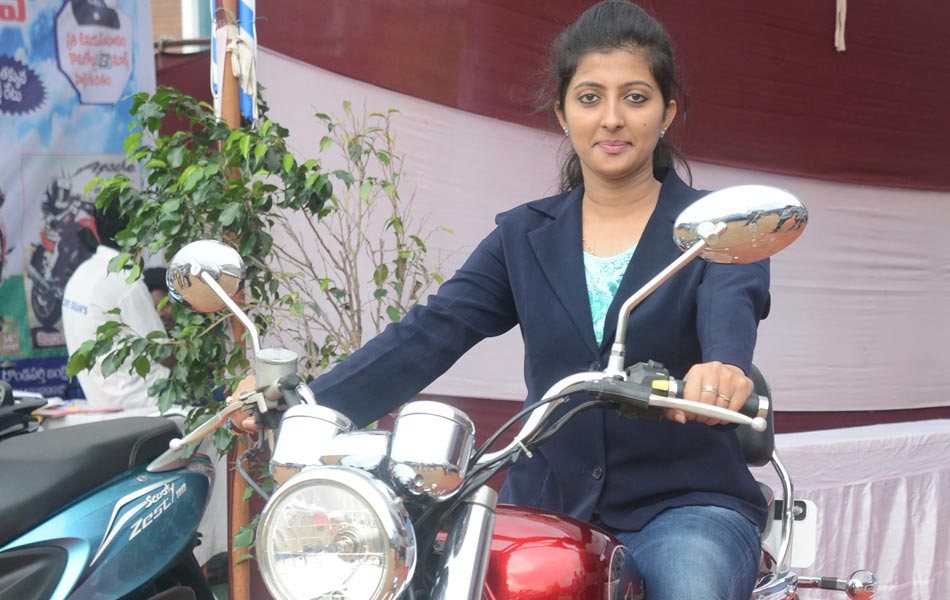 sakshi mega auto show - Sakshi4