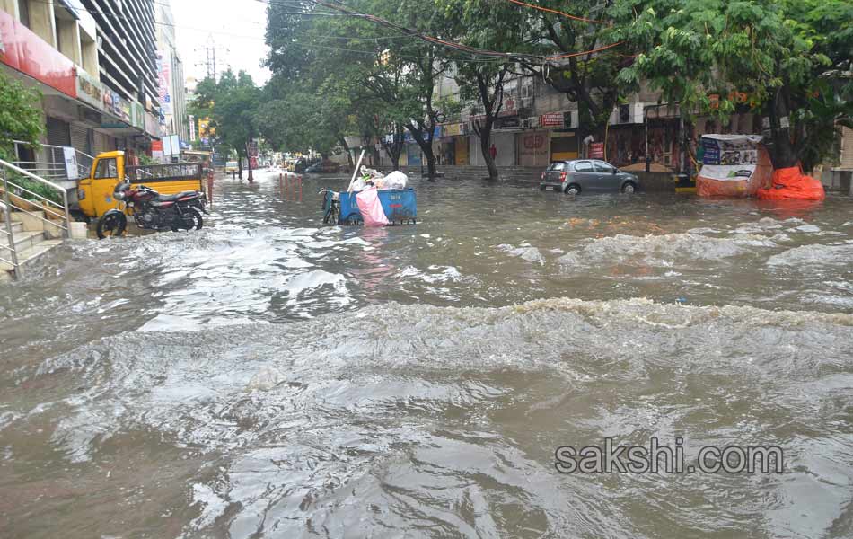 heavy rain in hyderabad - Sakshi11