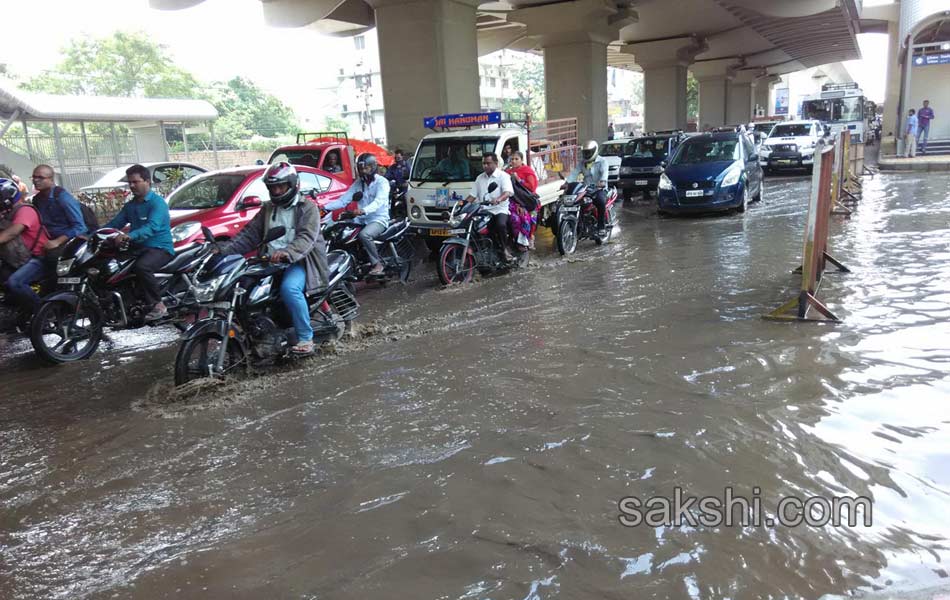 heavy rain in hyderabad - Sakshi24