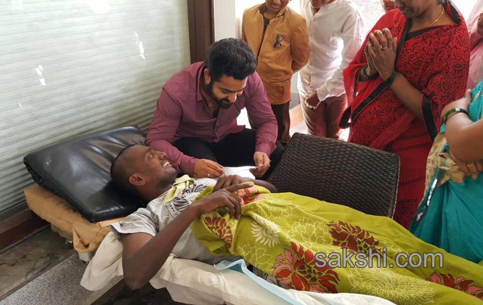 jr ntr to meet cancer patient4