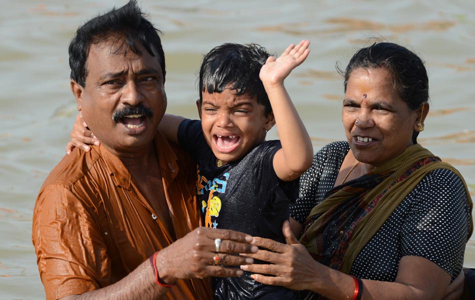 kids hubbub at puskara ghats19