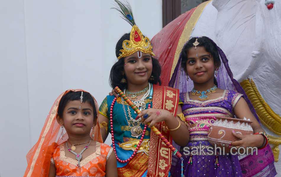 PV Sindhu attends Krishnastami Celebrations in Hyderabad6