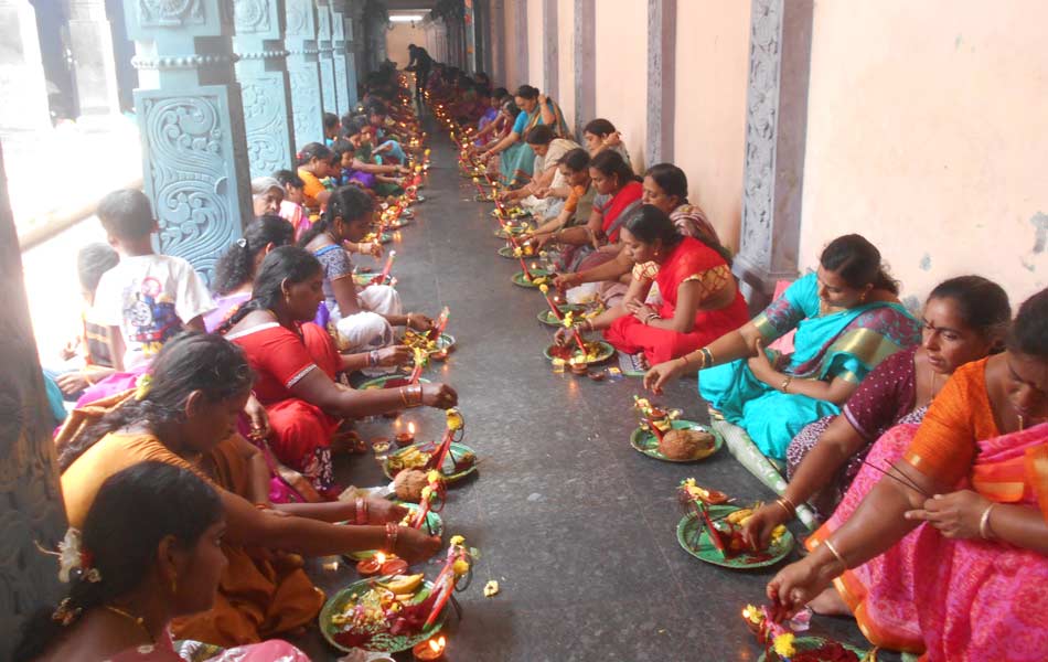 laxmi devi pooja8