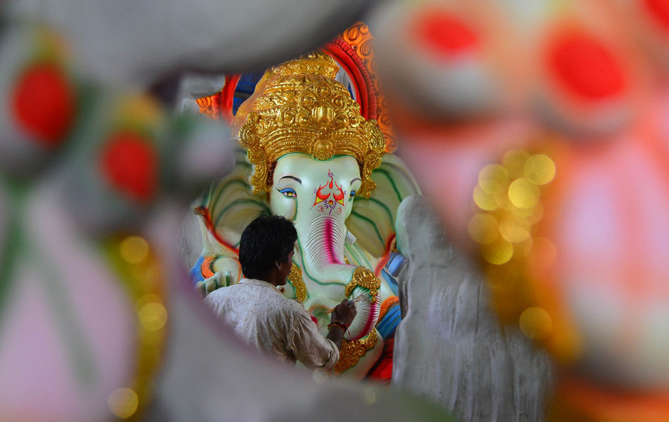 Ganapathi statues ready for Vinayaka chavithi - Sakshi11