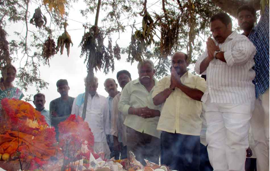 sravanam bonam in kmm dist4