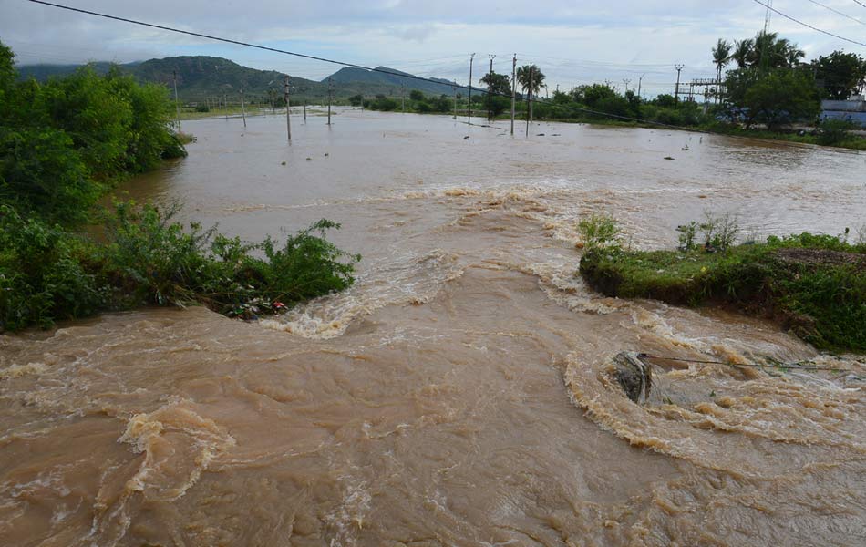 Heavy rains in guntur district17