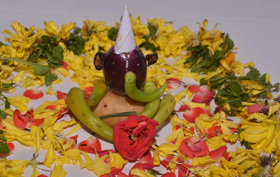 Children made eco friendly Vinayaka statues8