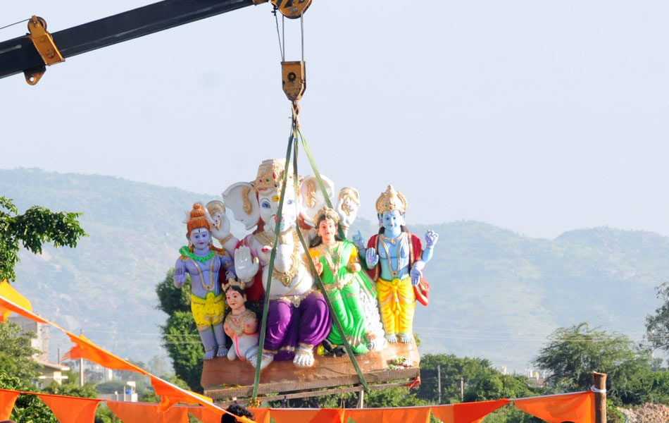 vinayaka idols immersion2