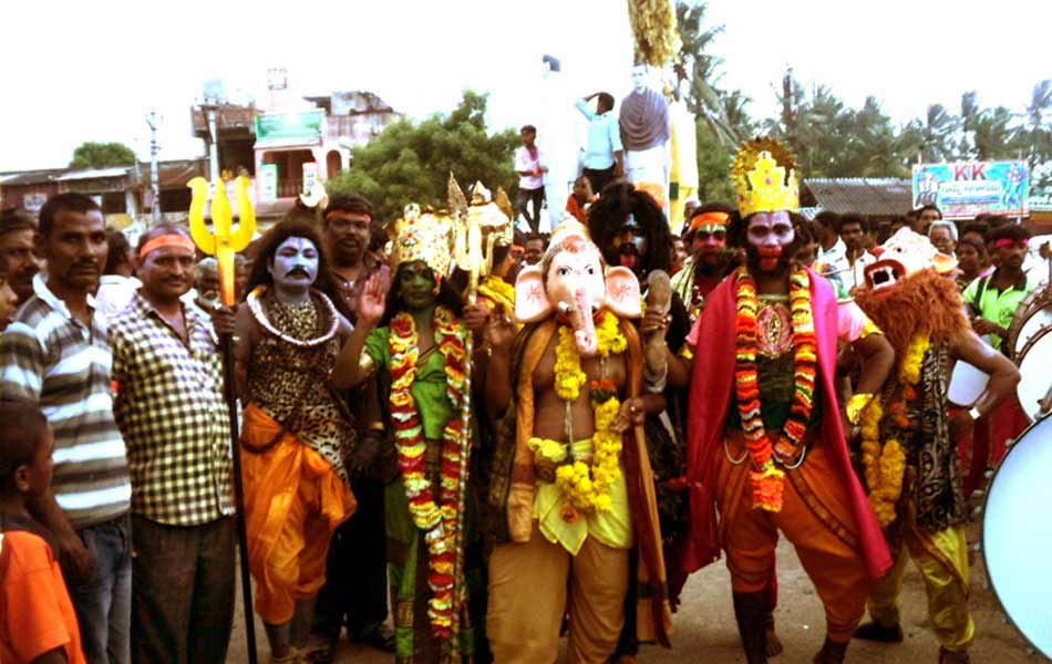 Vinayaka immersion - Sakshi18