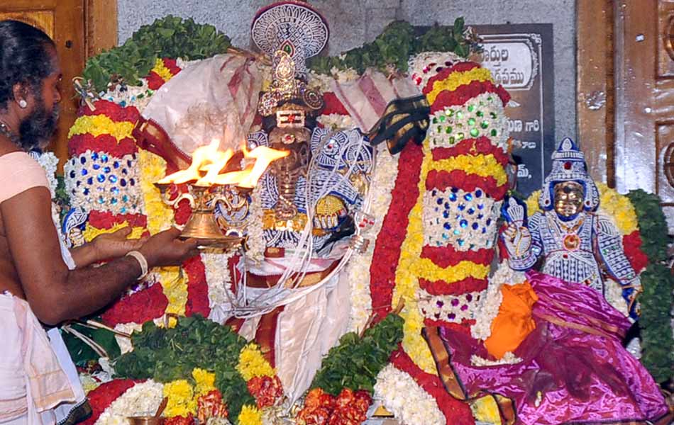 kanipaka vinayakudi kalyanam2