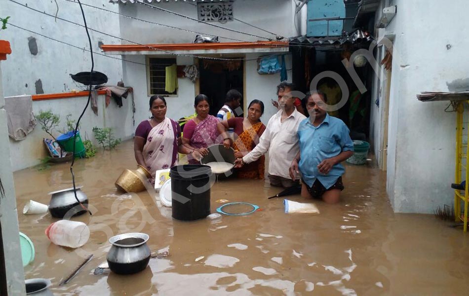 Heavy rains in hyderabad - Sakshi15