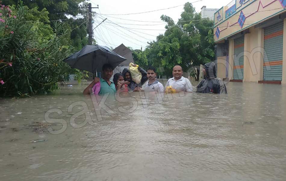 Huge rains in Guntur district - Sakshi5