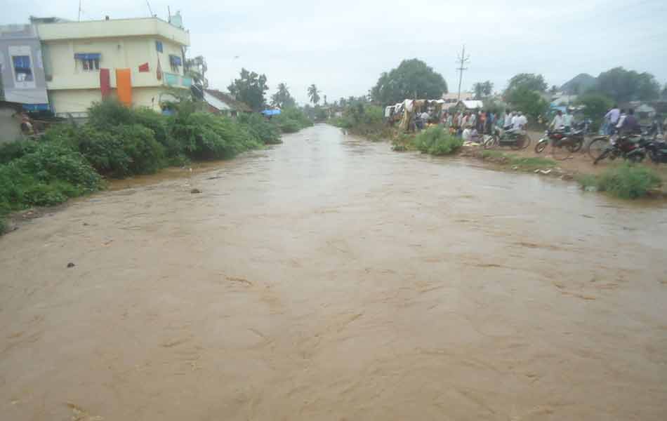 flood water - Sakshi24