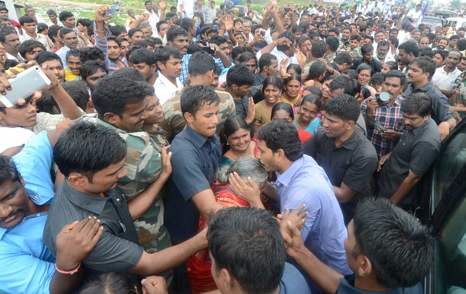 YS Jagan tour - Sakshi7