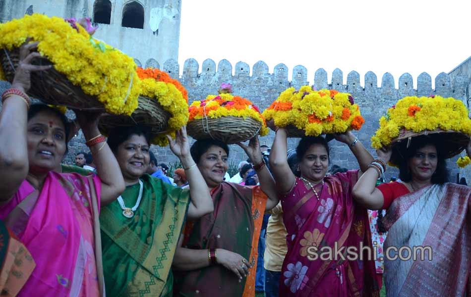 Bathukamma celebrations in Golconda9