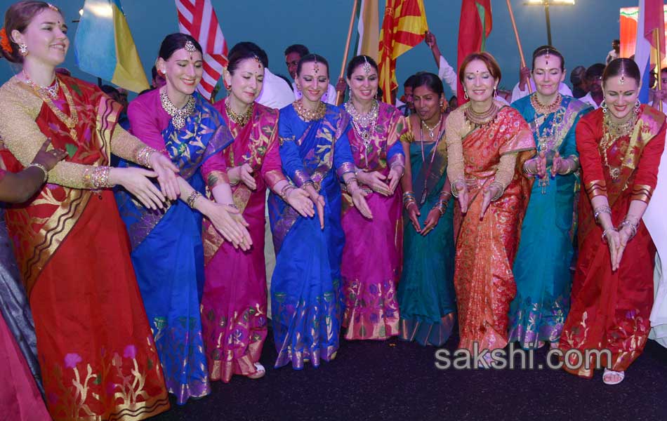 bathukamma festival in Hussain Sagar33