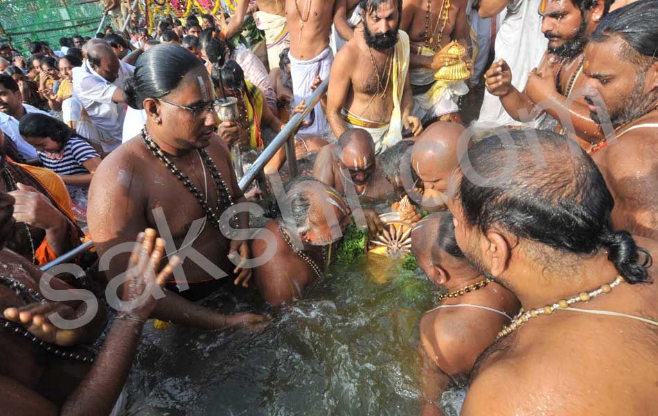 chakrasnanam end in tirumala6