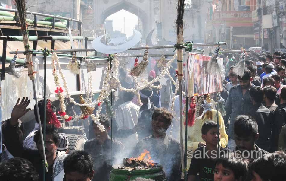 moharram festivel in hyderabad charminar8