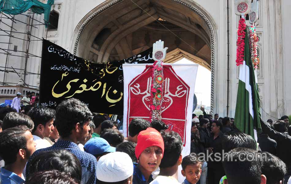 moharram festivel in hyderabad charminar13