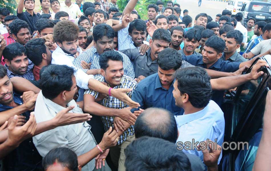 YS Jagan Tour in Chandragirit - Sakshi13