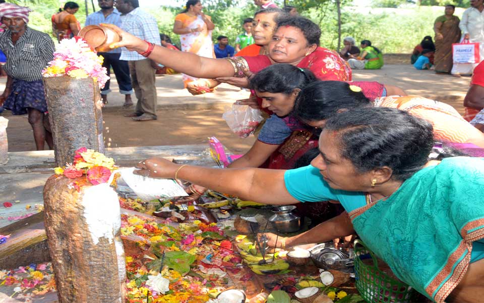 Nagula Chaviti celebrations - Sakshi9