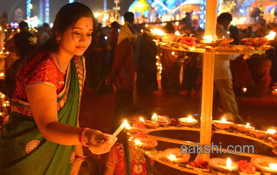 Bhakthi TV Koti Deepothsavam 2016 First Day6