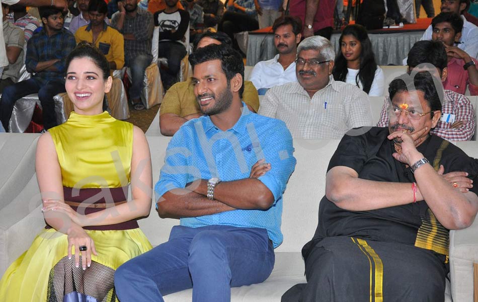 Okkadochadu Movie Audio Launch6