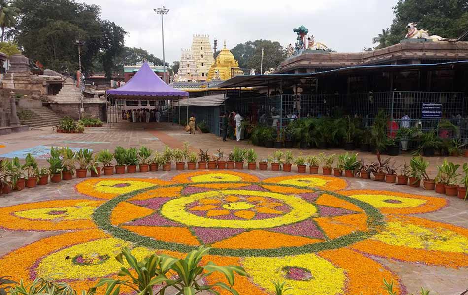 colourful kartika pournami - Sakshi1