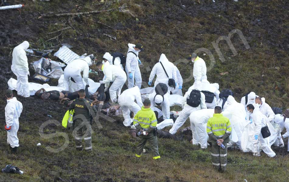 Colombia plane crash 71 dead on Brazil soccer teams charter flight5