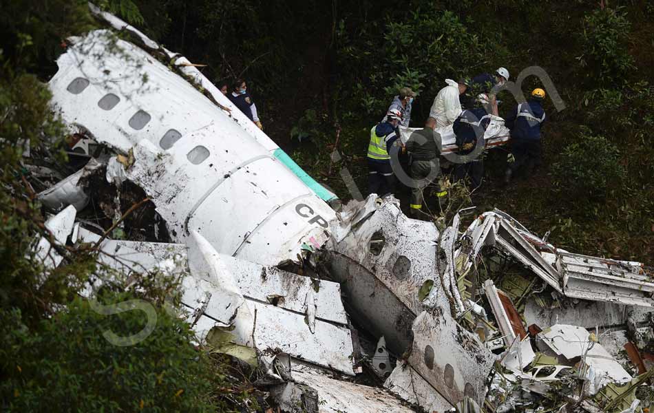 Colombia plane crash 71 dead on Brazil soccer teams charter flight9