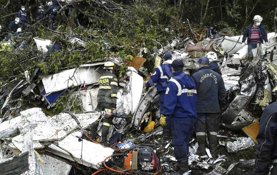 Colombia plane crash 71 dead on Brazil soccer teams charter flight17