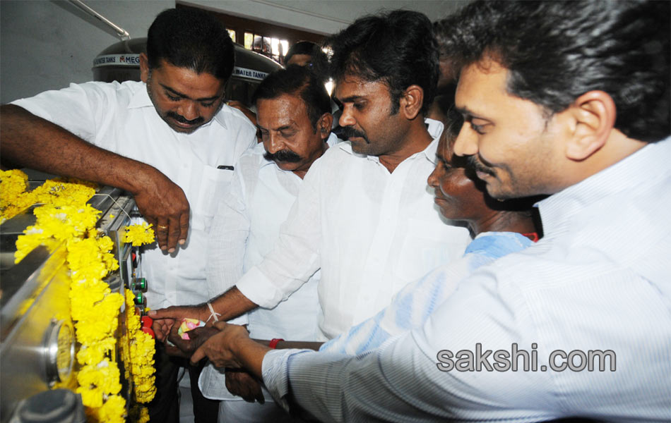 Ys Jagan Tour in Pulivendula - Sakshi17