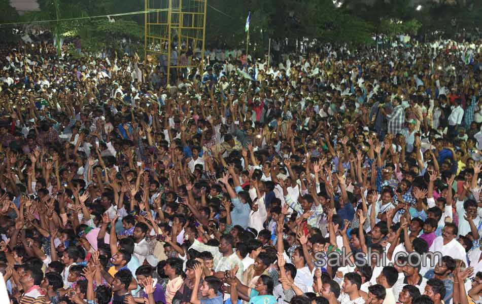 YS Jagan tour in Narasaraopet - Sakshi19