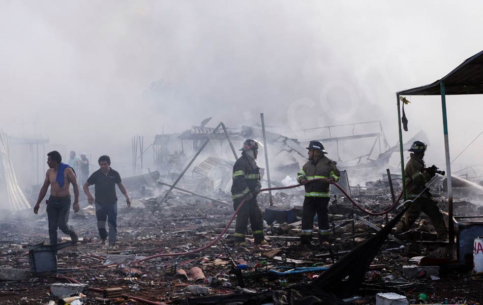 Mexico fireworks market blast in Tultepec - Sakshi8