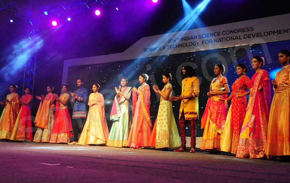 Fashion show in Science Congress1