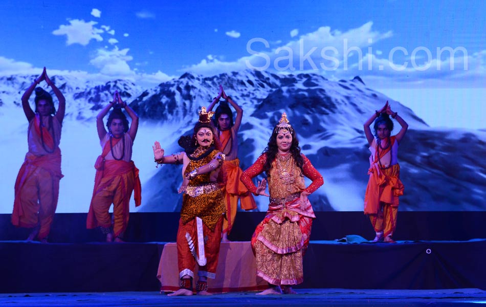 Drpadmaja Reddy presents kakatiya dance ballet at shilpakala vedika1