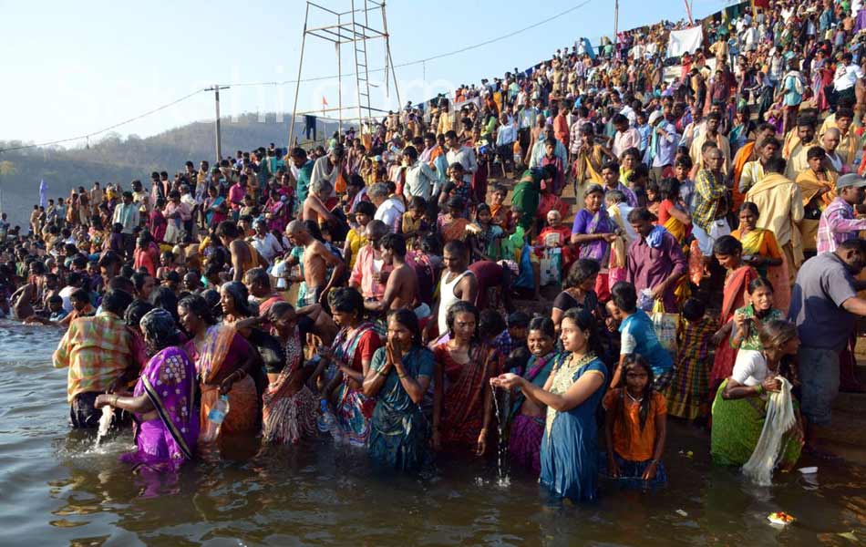 srisailam in mahashivratri - Sakshi5