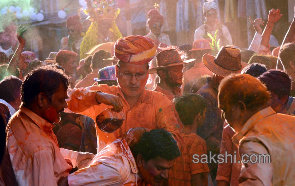 Holi celebrations in hyderabad3